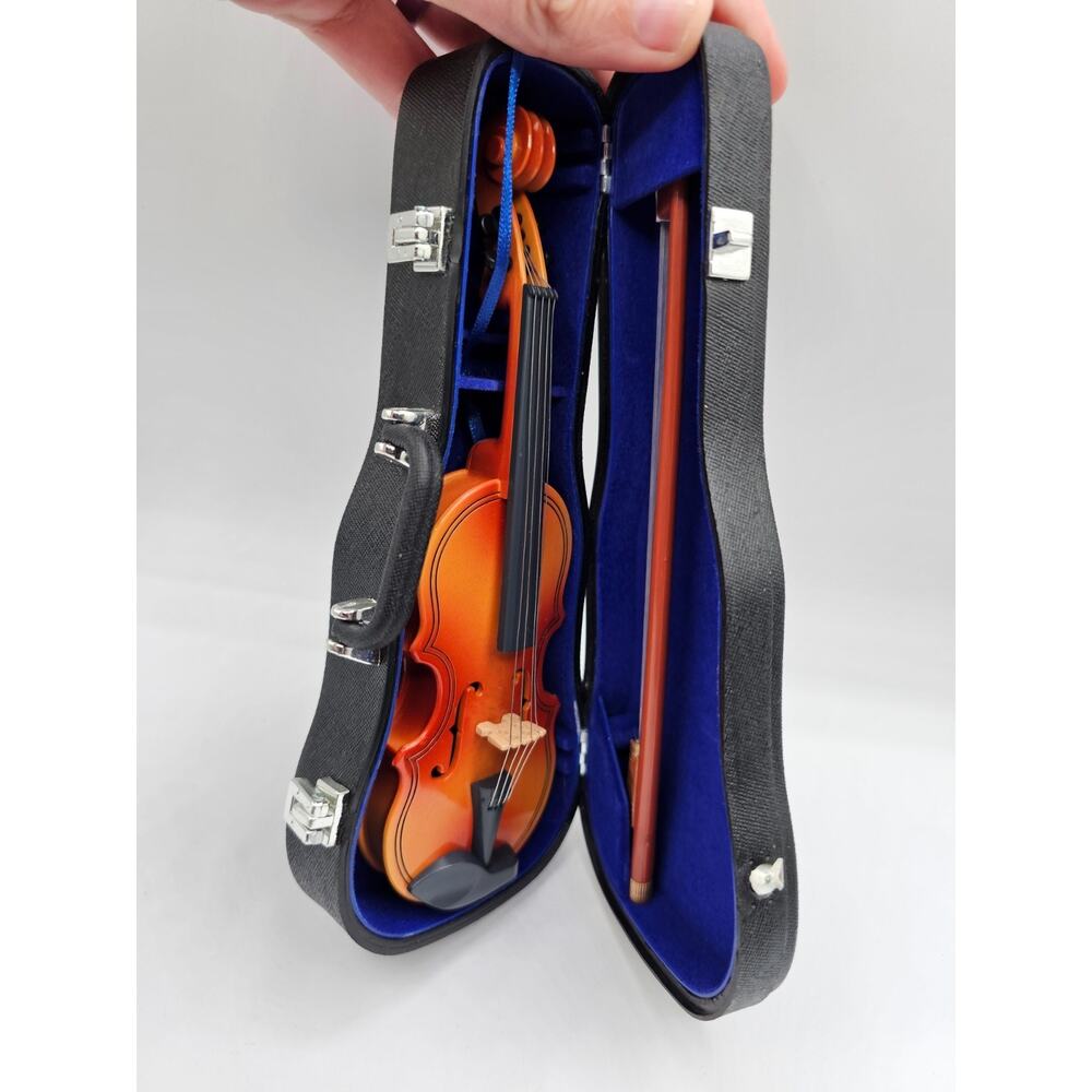 American Girl Violin Set with Bow, Rosin, Case - Picture 3 of 6